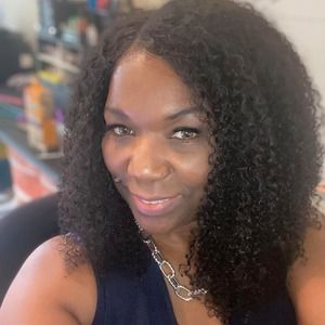 Meet your Posher, Tabitha